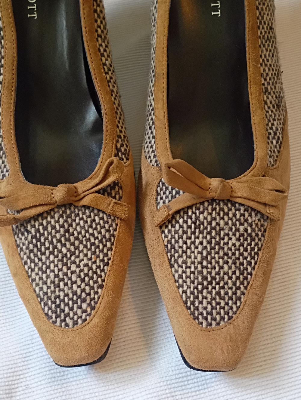 Karen Scott Liana Tweed Small Pump - Picture 2 of 8